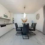 Jenny Zadarvillas Villa