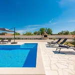 Jenny Zadarvillas Villa Murvica (Policnik)