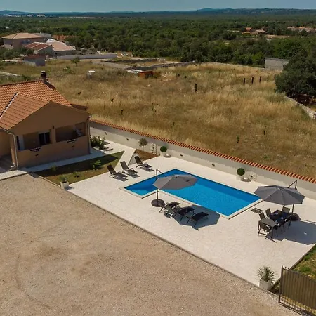 Jenny Zadarvillas Villa *