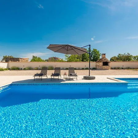 Jenny Zadarvillas Murvica (Policnik)