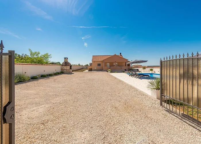 Jenny Zadarvillas Villa *