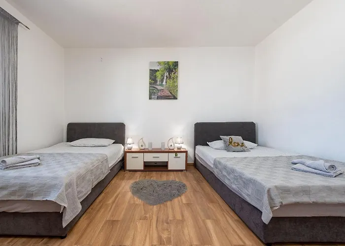 Jenny Zadarvillas Villa *