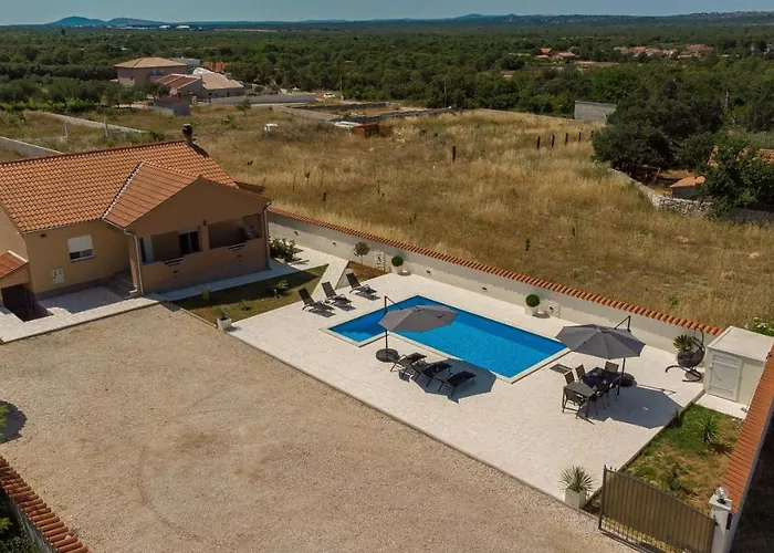 Jenny Zadarvillas Villa *