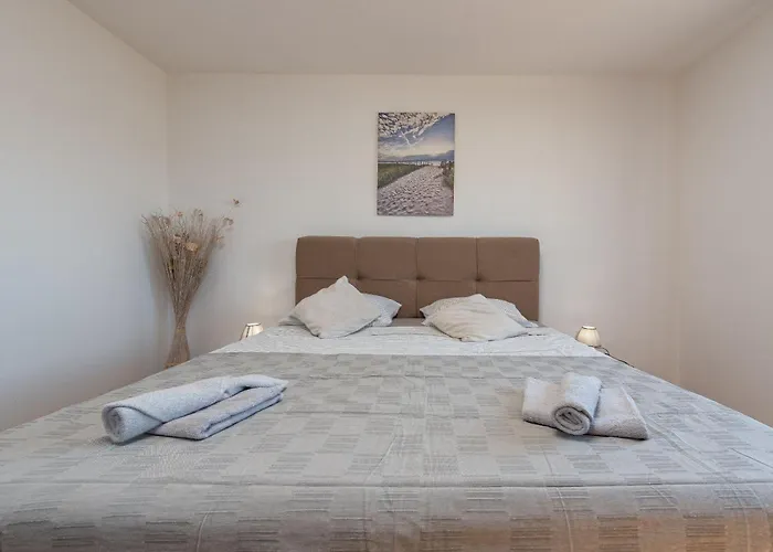 Jenny Zadarvillas Villa Murvica (Policnik)