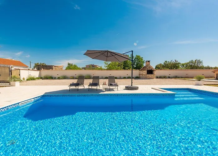 Jenny Zadarvillas Murvica (Policnik)